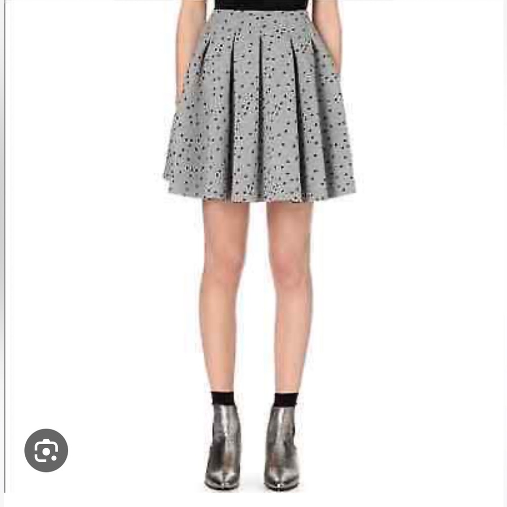 Maje gray polka dot skirt in a good condition, size 34